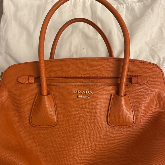 Authentic Prada Saffiano Cuir Large Double-Zip Tote Bag, Orange - Picture 2 of 13
